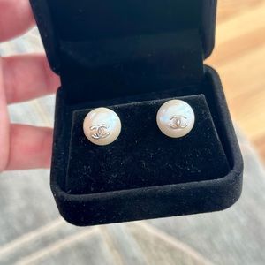 Excellent Condition Vintage Chanel Earrings